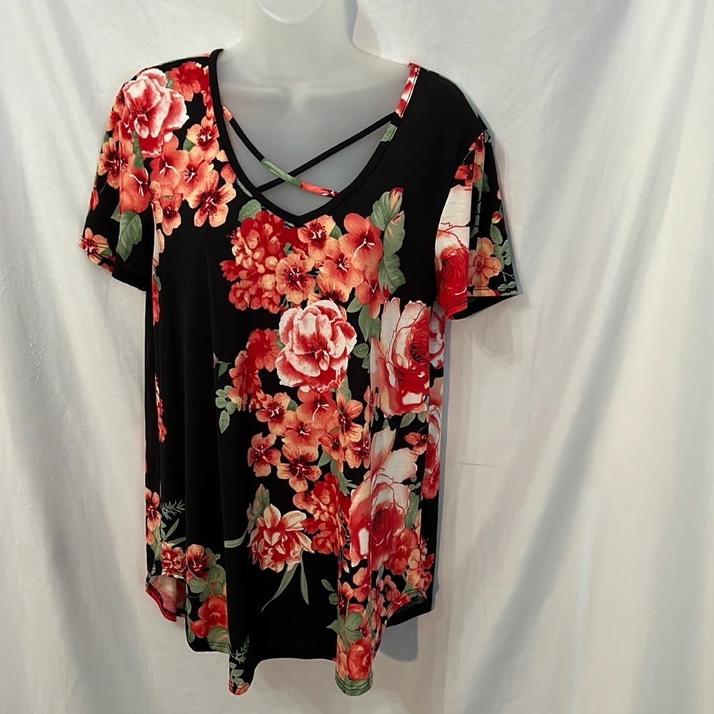 Lime & Chili Womens Floral Black Pink Top Size Large V Neck